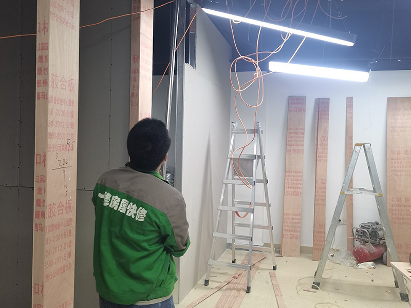 保定水電開槽公司,水電開槽價格,家庭水電開槽,水電開槽服務,水電開槽工人哪里找